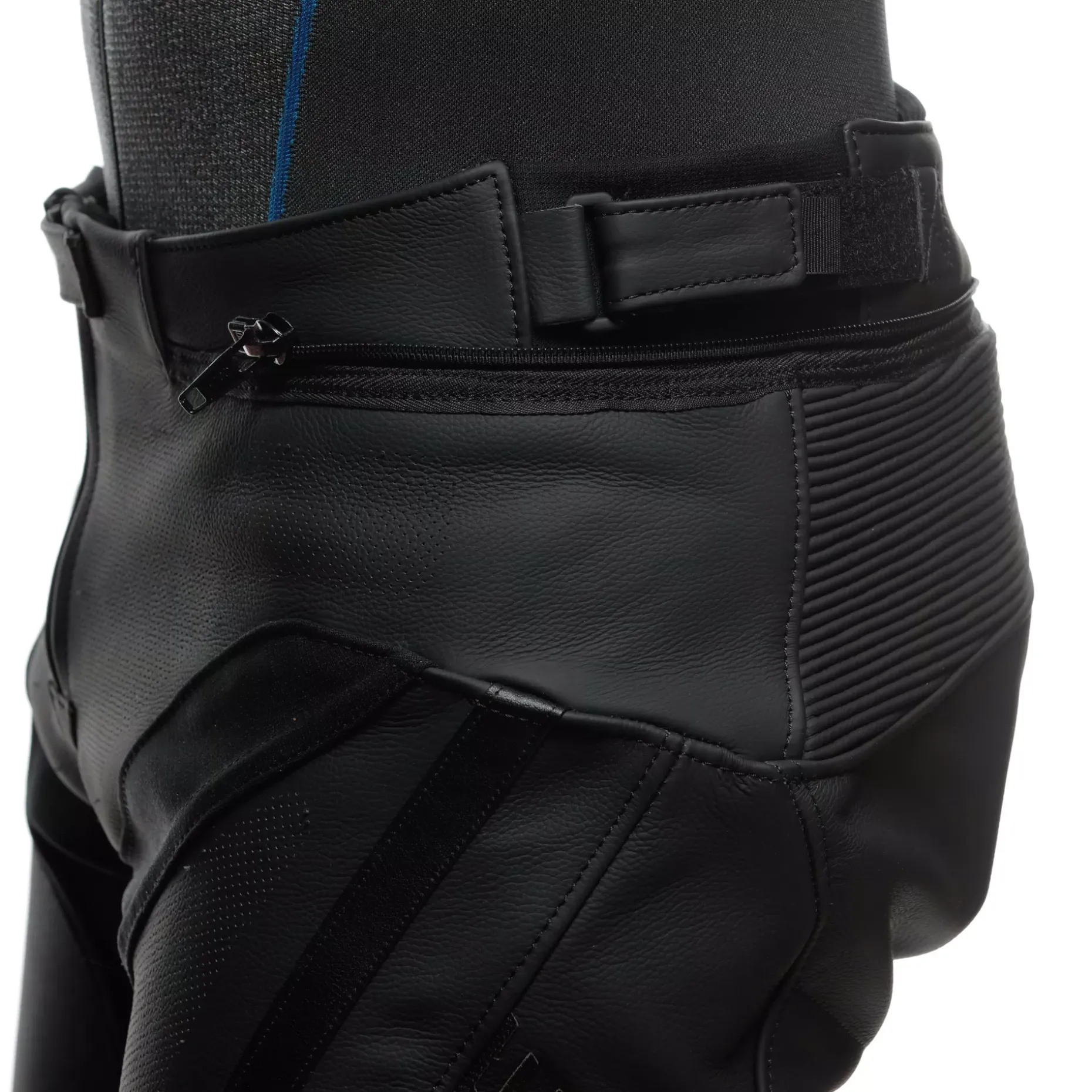 DELTA 4 PANTALONES DE CUERO PERFORADO MOTO HOMBRE