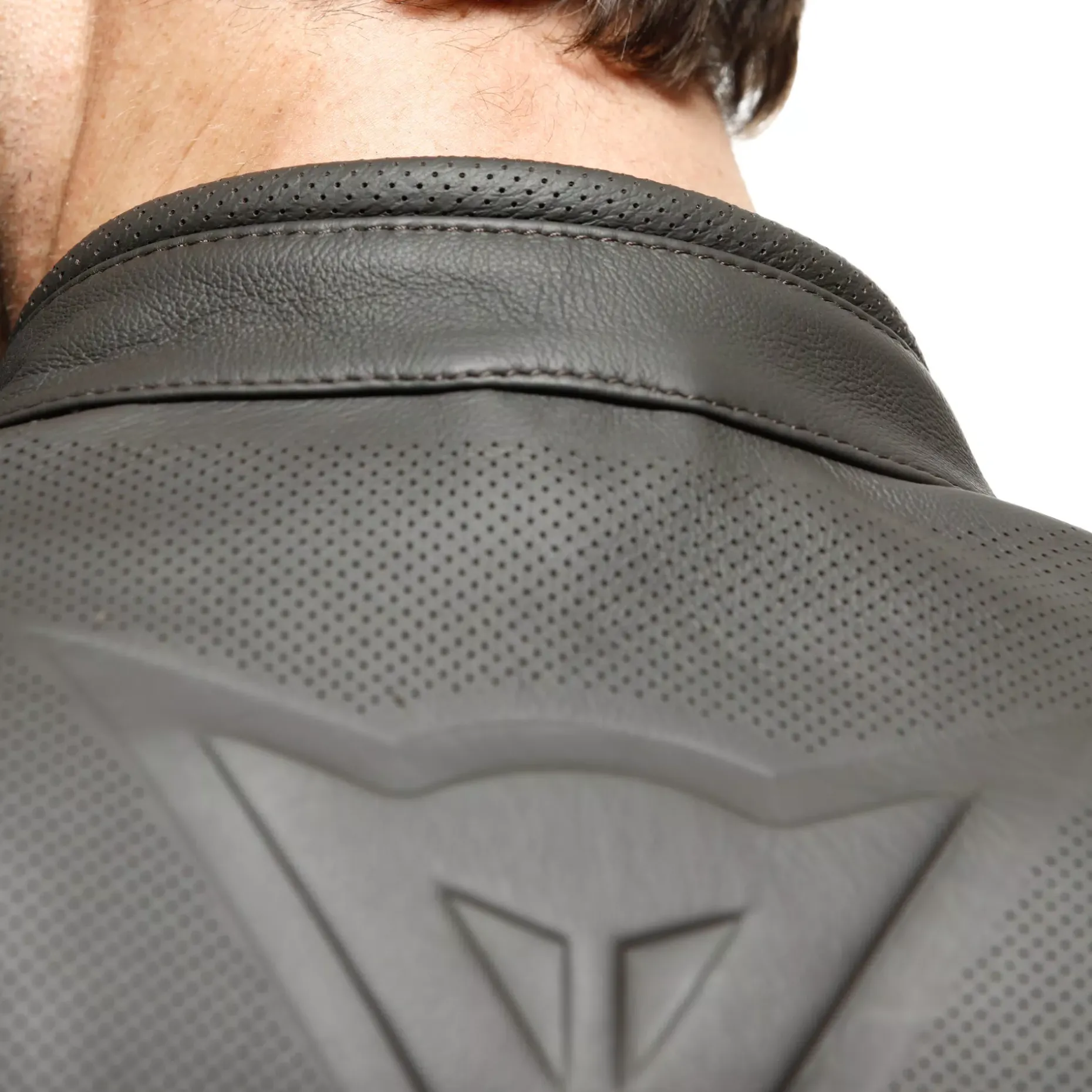 ISTRICE CHAQUETA DE CUERO PERFORADO MOTO HOMBRE