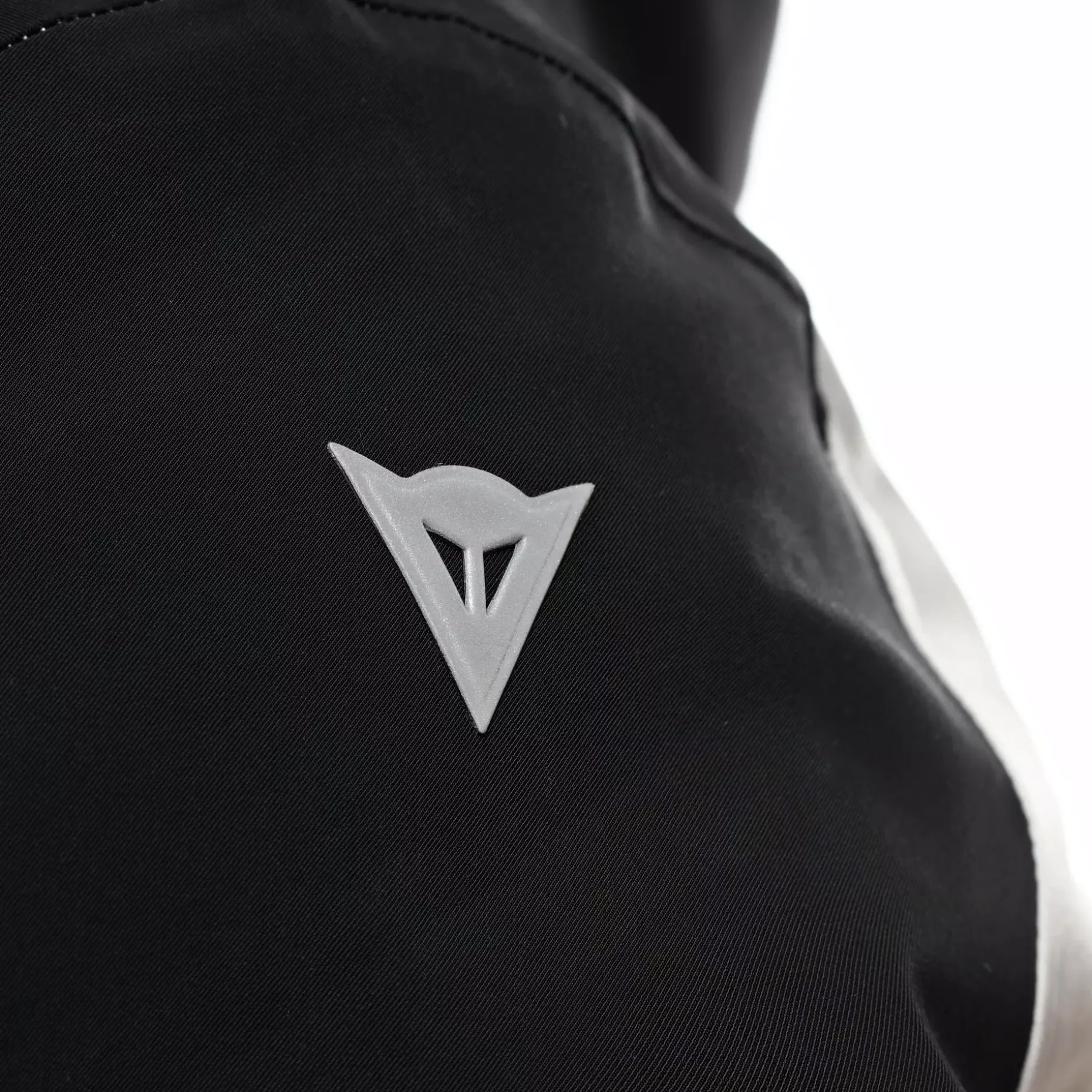 VIRTUS DERMIZAX EV™ - CHAQUETA IMPERMEABLE DE PLUMAS PARA MUJER